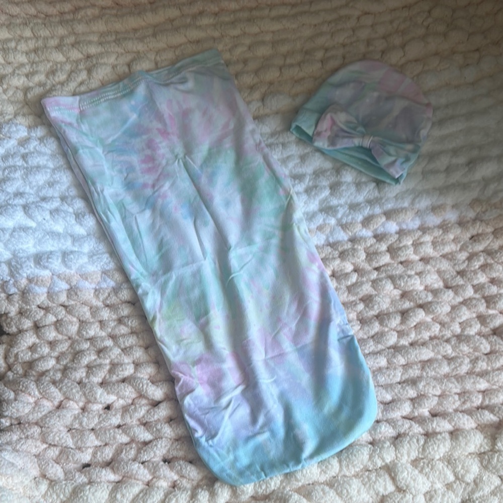 Itzy Ritzy Pastel Tie-Dye Sleep Sack and Hat Set